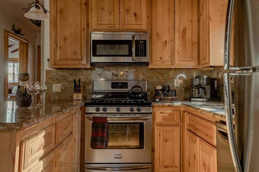 Hot Tub*Kids Room*Family Cabin Big Bear City Esterno foto